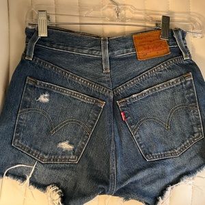 Levi’s 501 High Rise Denim Shorts size 24